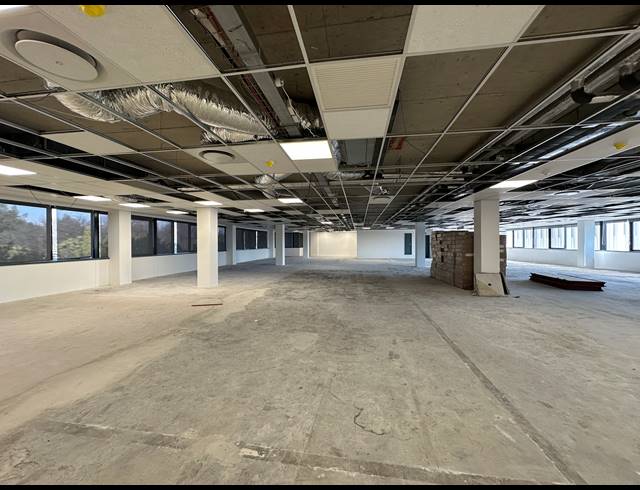 408.60M² OFFICE TO LET IN DORINGKLOOF
